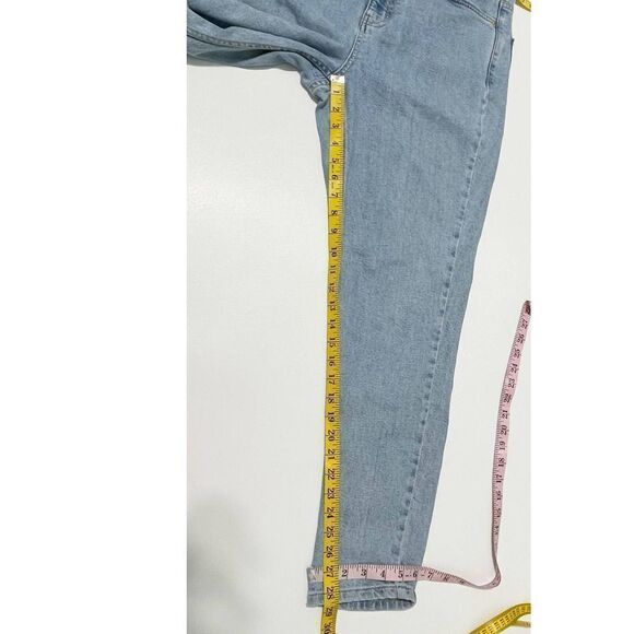 Topshop Premium Mom Jeans High Rise‎ High Waisted Light Wash Denim Blue 32 x 32 - Picture 7 of 15